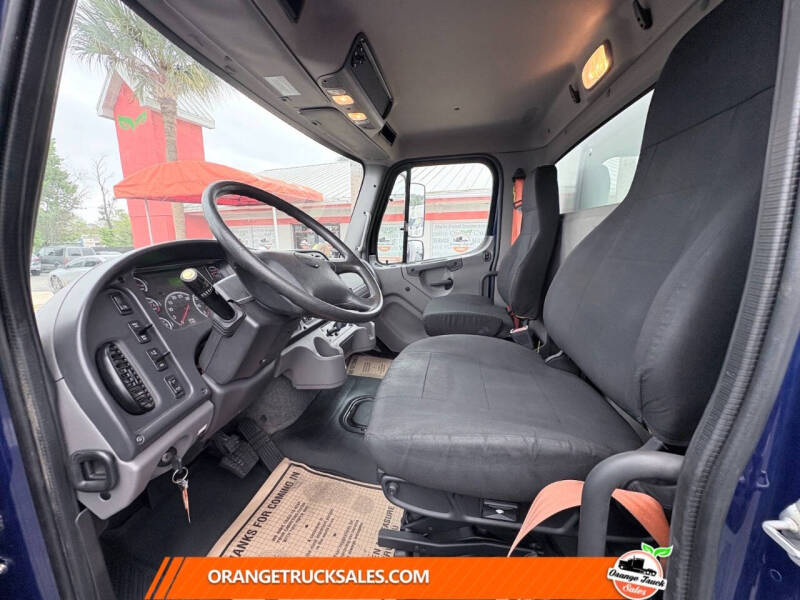 2020 Freightliner M2 106