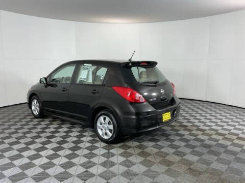 2011 Nissan Versa 1.8 SL