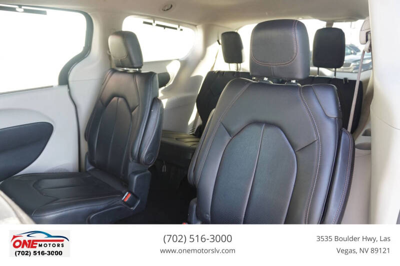 2018 Chrysler Pacifica Touring L