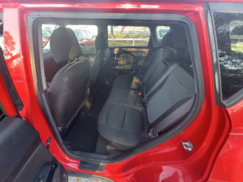 2017 Kia Soul +