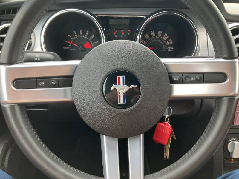 2005 Ford Mustang GT Premium