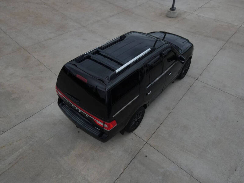2016 Lincoln Navigator Select
