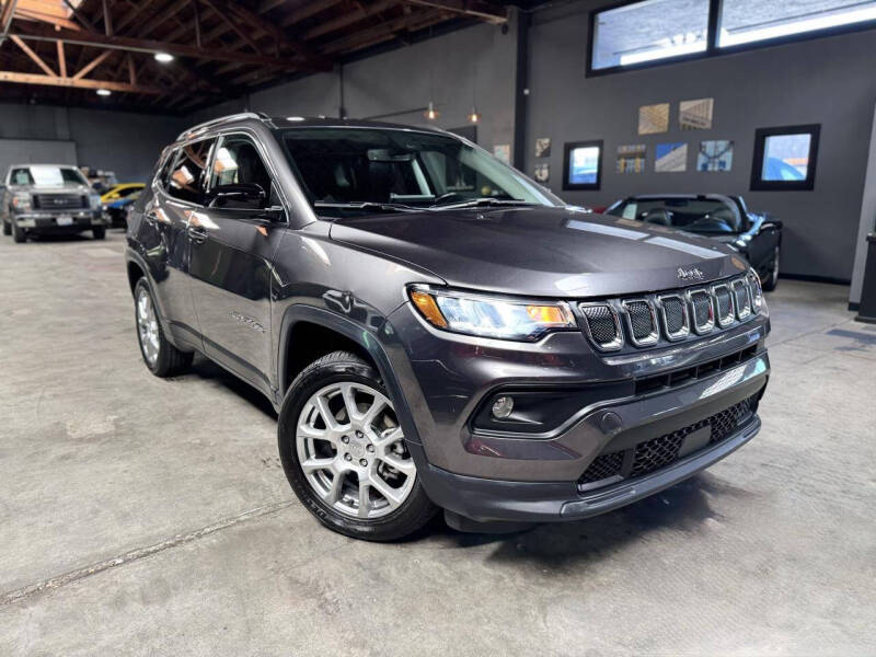 2022 Jeep Compass Latitude Lux