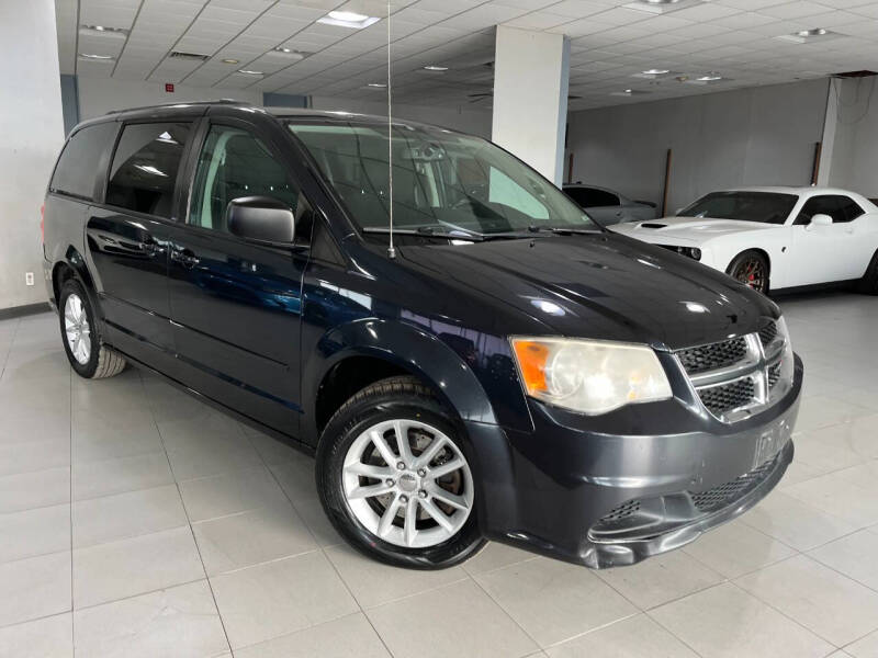 2014 Dodge Grand Caravan SXT photo 2