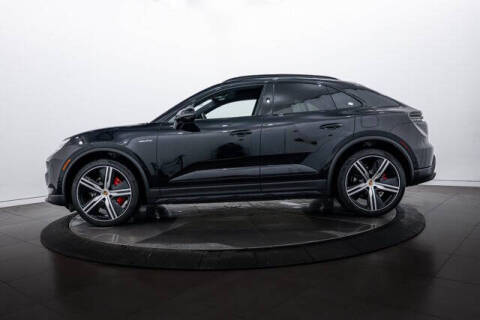 2025 Porsche Macan 4S Electric