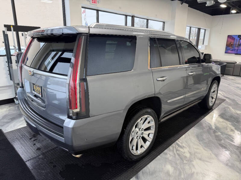 2019 Cadillac Escalade Platinum