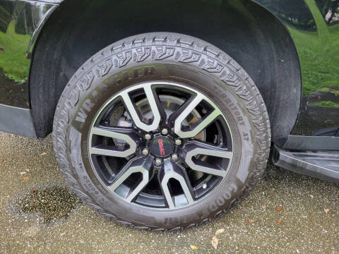 2023 GMC Yukon XL AT4