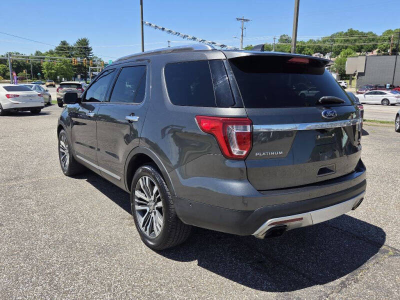 2017 Ford Explorer Platinum