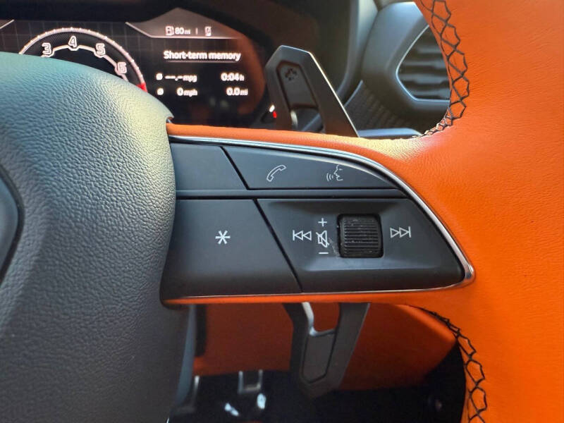 2023 Lamborghini Urus S