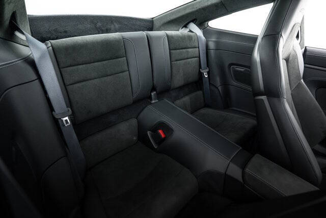 2025 Porsche 911 Carrera 4 GTS