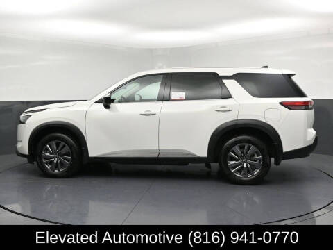 2024 Nissan Pathfinder S