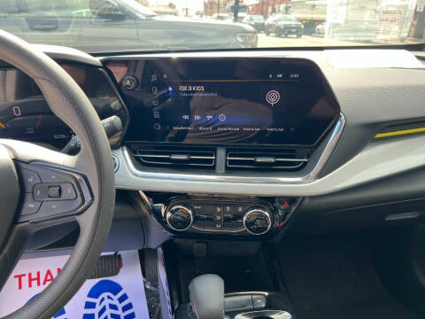 2025 Chevrolet Trax LT