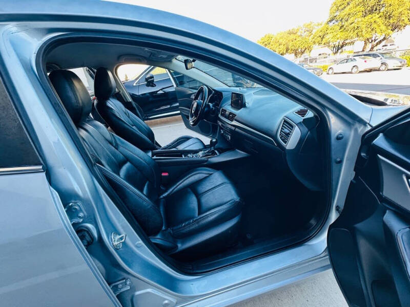 2017 Mazda MAZDA3 Touring