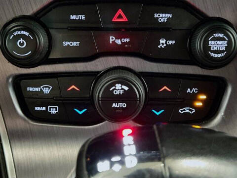 2018 Dodge Challenger SXT Plus