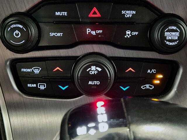 2018 Dodge Challenger SXT Plus