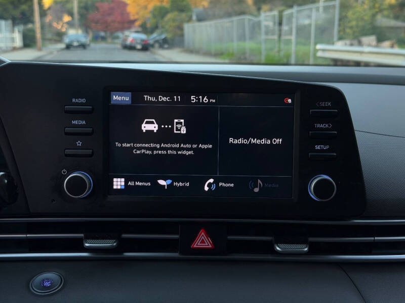 2022 Hyundai Elantra Hybrid Blue