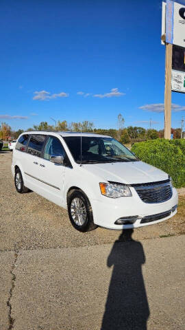 2016 Chrysler Town and Country Touring-L