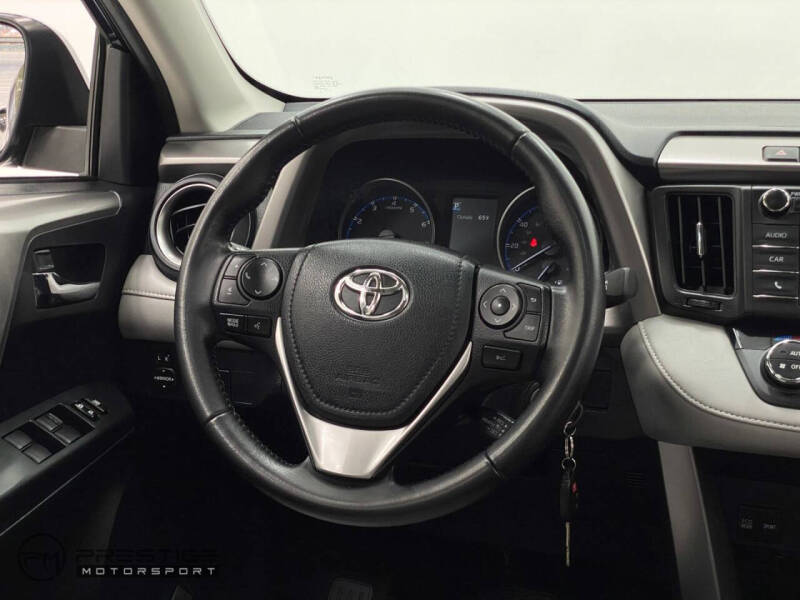2017 Toyota RAV4 XLE