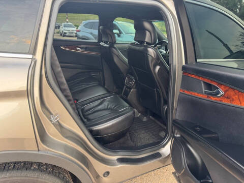 2017 Lincoln MKX Select