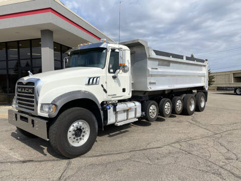 2018 Mack Granite