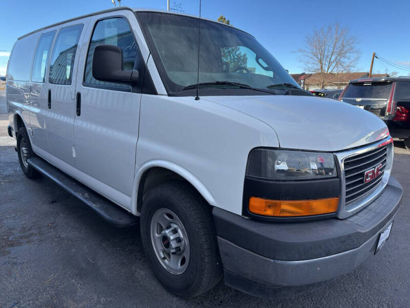 2017 GMC Savana 2500