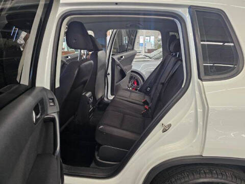 2018 Volkswagen Tiguan Limited 2.0T 4Motion