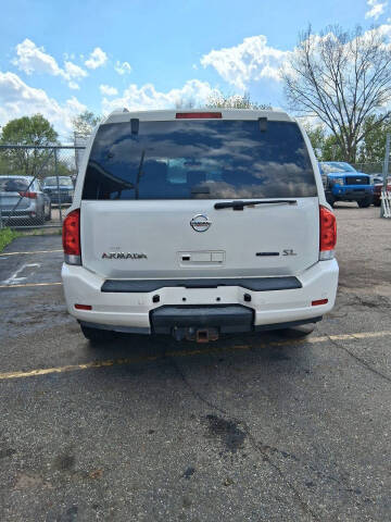 2013 Nissan Armada SV