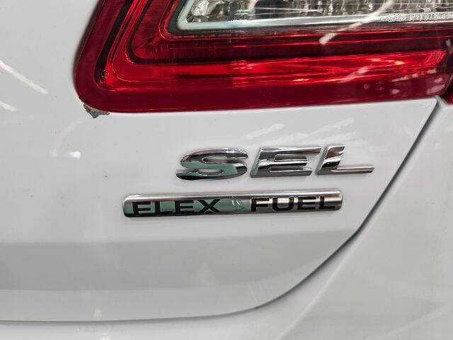 2017 Ford Taurus SEL