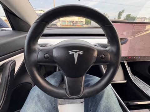 2019 Tesla Model 3 Standard Range Plus