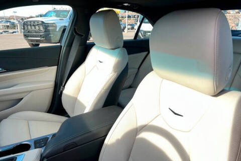 2025 Cadillac CT4 Premium Luxury