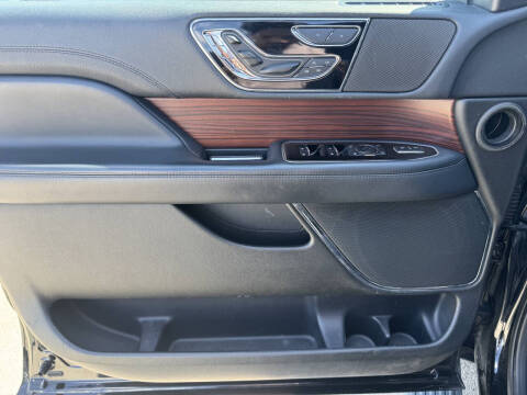 2022 Lincoln Navigator L Reserve