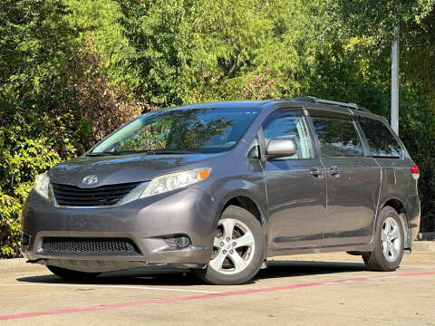 2012 Toyota Sienna for sale at Cash Car Outlet in Mckinney TX