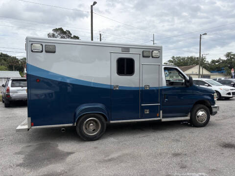 2015 Ford E-Series E-350 SD