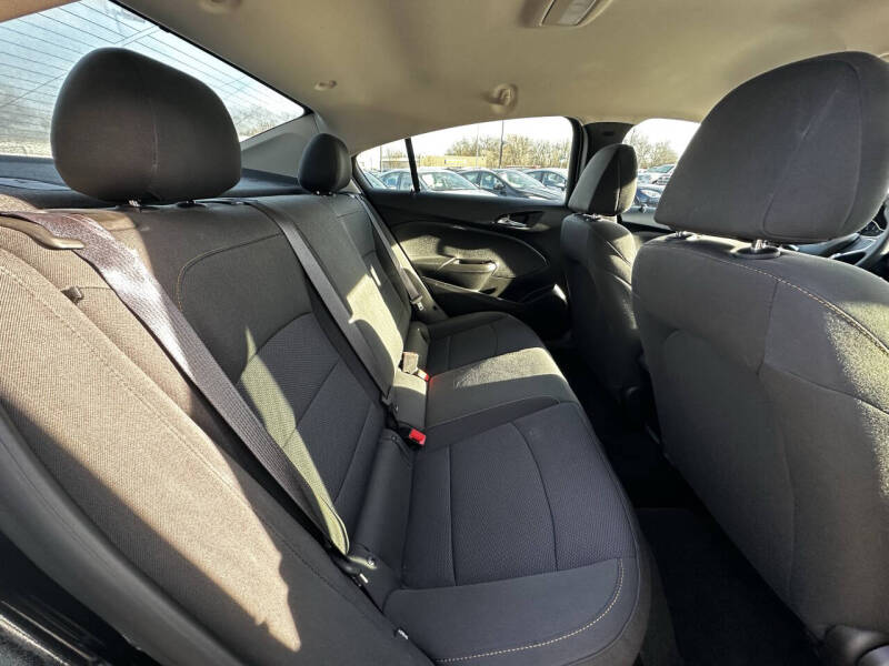 2017 Chevrolet Cruze LS Auto