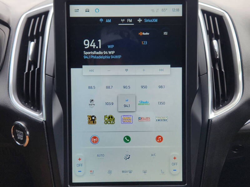 2023 Ford Edge Titanium