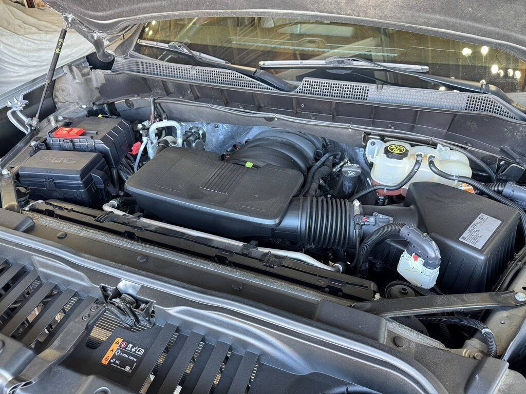2020 Chevrolet Silverado 1500 6