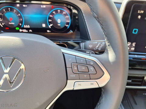 2026 Volkswagen Atlas Cross Sport SEL R-Line Black 4Motion