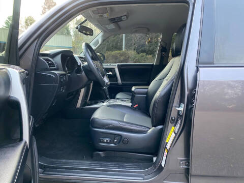 2017 Toyota 4Runner SR5