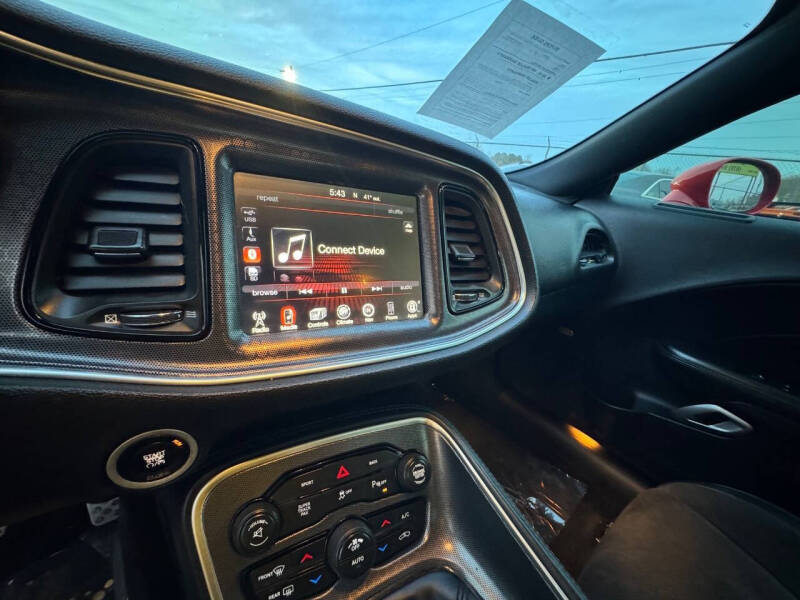 2015 Dodge Challenger R/T Plus
