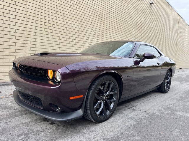 2022 Dodge Challenger R/T's photo