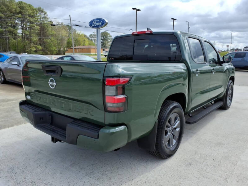 2025 Nissan Frontier SV