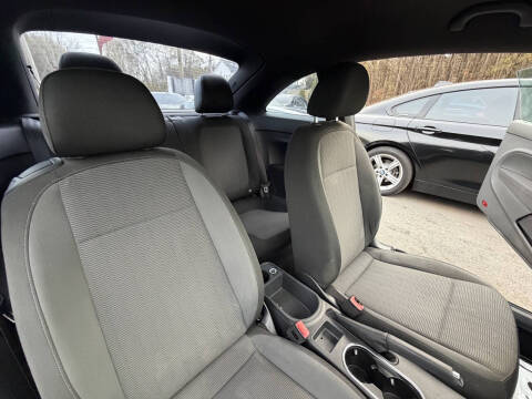 2013 Volkswagen Beetle 2.5L Entry PZEV