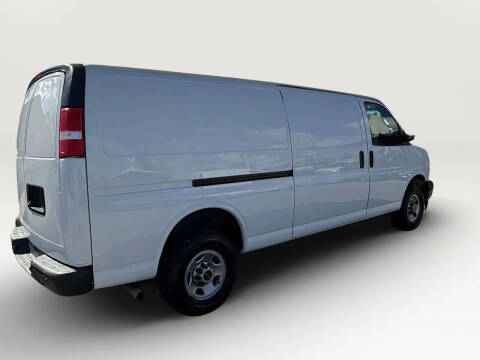 2023 GMC Savana 2500