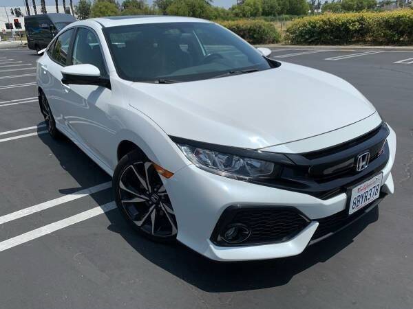 2018 Honda Civic for sale at Fiesta Motors in Winnetka CA