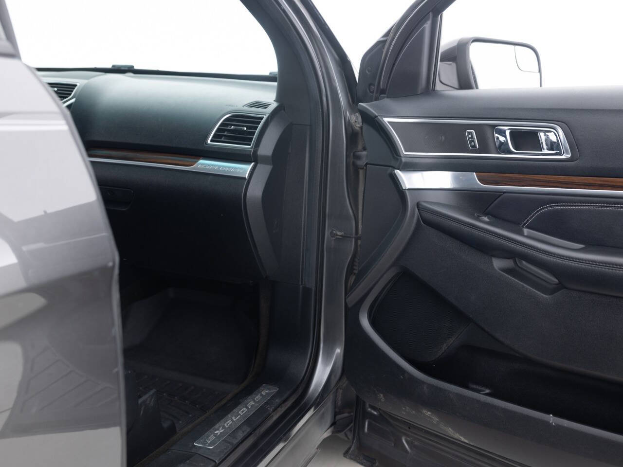 Used Car 2016 Ford Explorer  Limited Awd 4dr Suv For Sale Under $15,000 In Coal City, Illinois