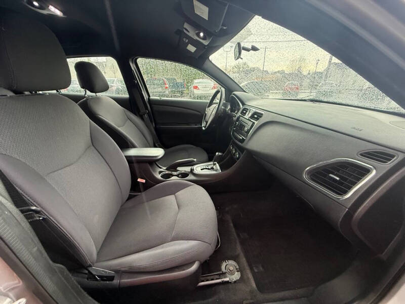 2014 Chrysler 200 Touring