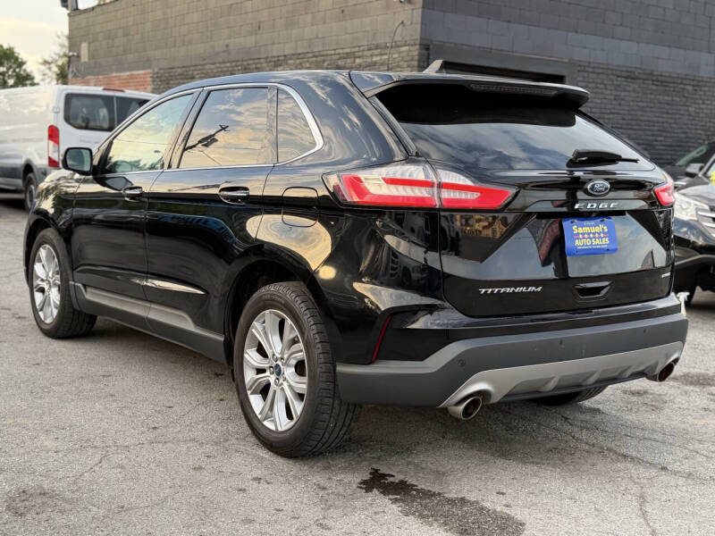 2022 Ford Edge Titanium