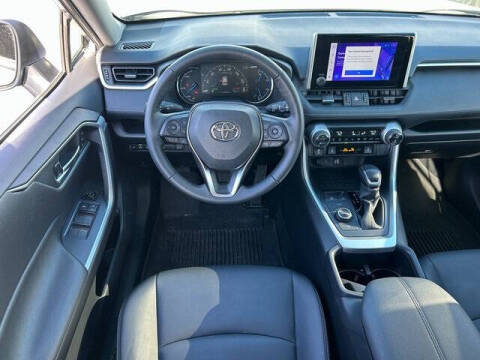 2025 Toyota RAV4 Hybrid XLE Premium