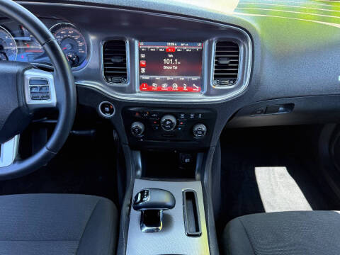 2014 Dodge Charger SXT