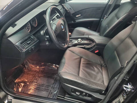 2004 BMW 5 Series 525i